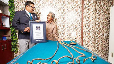 Indian with world's longest fingernails to finally cut them after 66 years  - Northlines