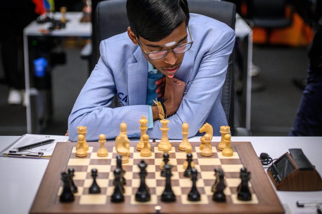 Norway Chess |  Praggnanandhaa overrasker Caruana og kommer inn på verdens topp 10