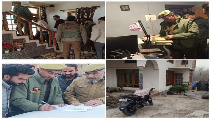 Police raids houses of two suspects in Batamaloo & HMT areas