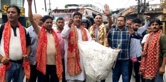 Dimple protests over attacks on Hindus in B’desh, Pak Dimple protests over attacks on Hindus in B’desh, Pak