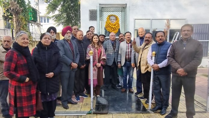 Mahajan Sabha Gandhi Nagar celebrates Justice Meher Chand Mahajan’s b’day