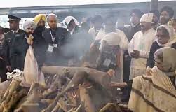 Dr Manmohan Singh’s mortal remains consigned to flame with full state honours