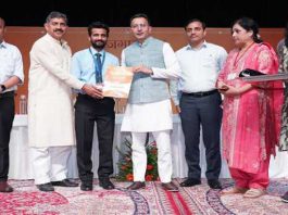 Pradhan Mantri Rozgar Mela: Appointment letters presented to 237 candidates in Jammu Division