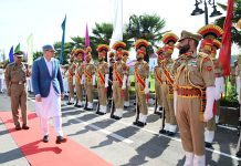 J&K CM Given Guard of Honour as Civil Secretariat Reopens in Srinagar J&K CM Given Guard of Honour as Civil Secretariat Reopens in Srinagar