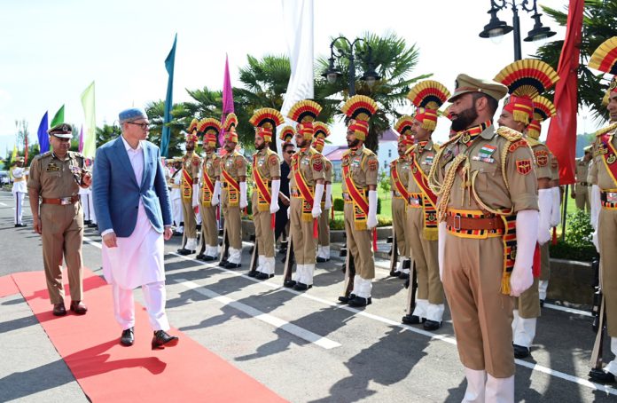 J&K CM Given Guard of Honour as Civil Secretariat Reopens in Srinagar