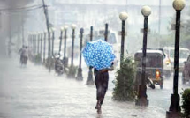 Rain, hailstorm lash J&K parts; MeT warns of flash floods