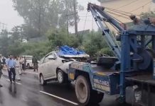 J&K: 5 Amarnath Pilgrims Injured as Vehicle Crashes into Parked Truck in Udhampur