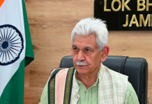 LG Sinha Reviews Situation After Heavy Rainfall, Directs Speedy Restoration